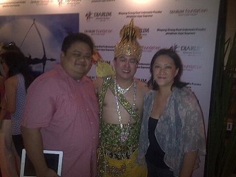 Mariam (far right) and her husband Santo (far left)